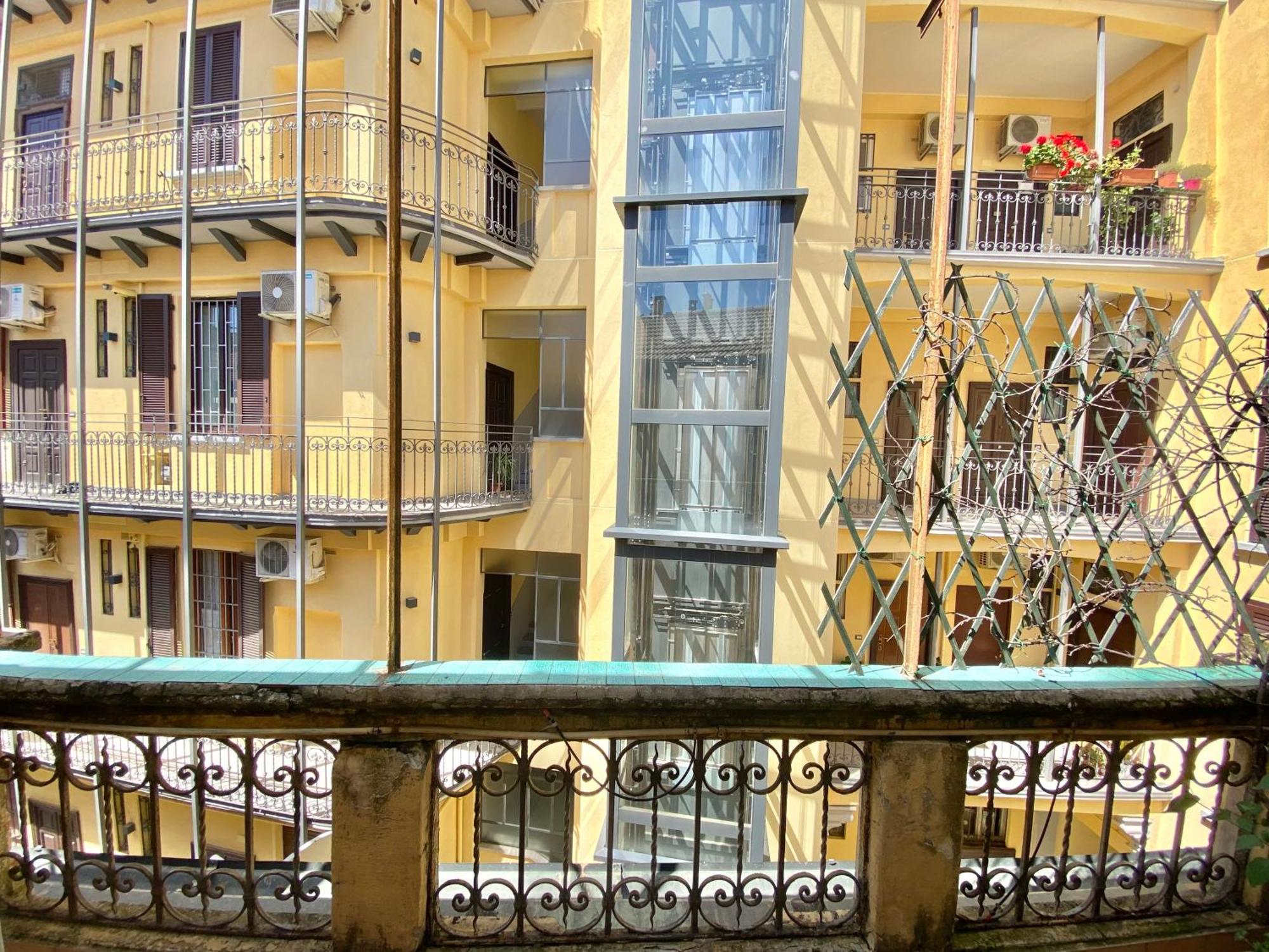 In Coorte Di Prestigio, Tra Centro, City Life E Metropolitana A Due Passi Appartement Milan